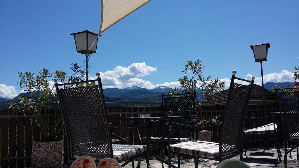Residence La Terrazza กัลดาโร ภายนอก รูปภาพ